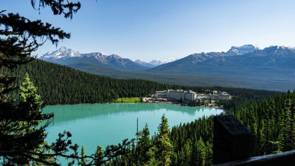 Tips for visiting Lake Louise