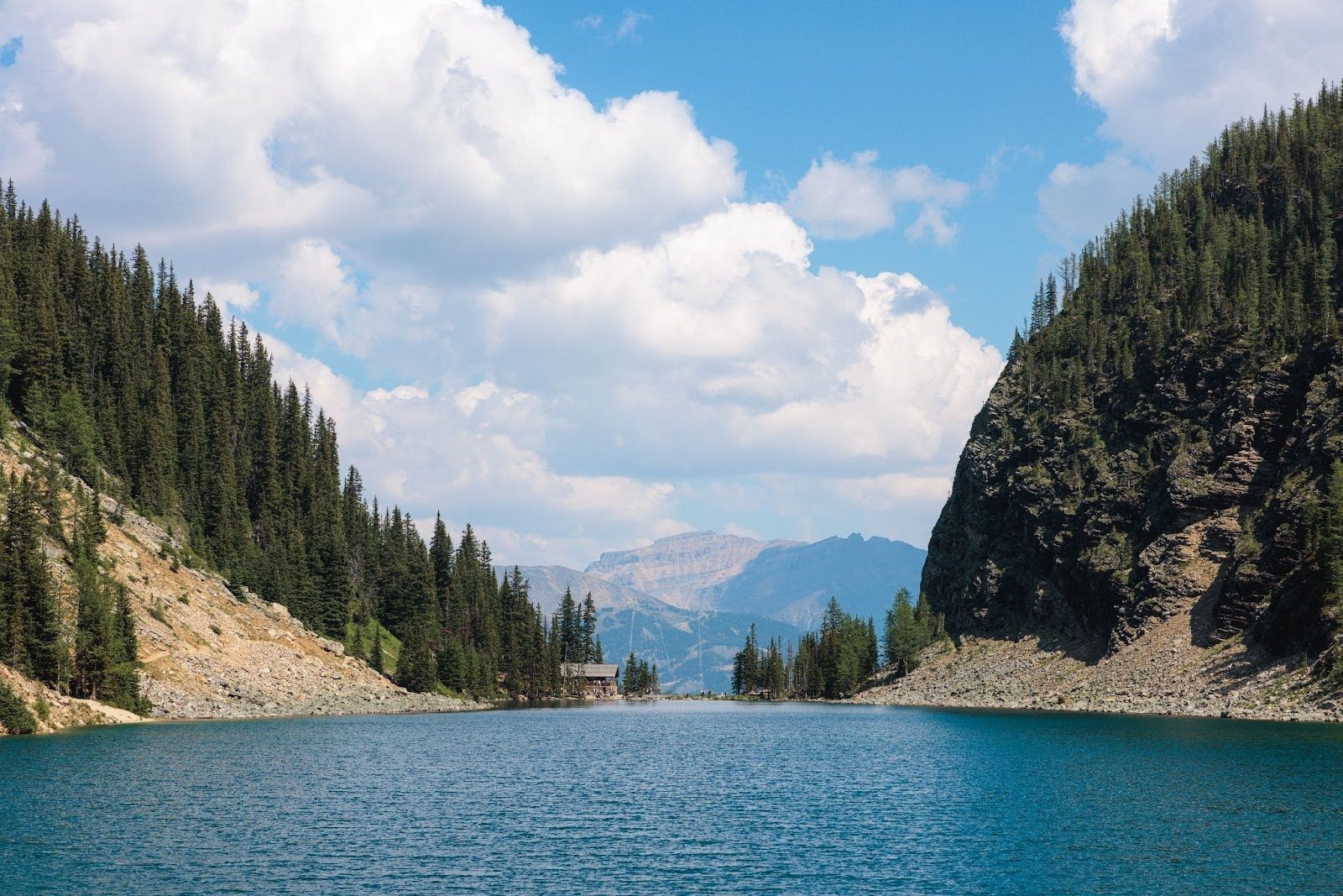The Lake Agnes Tea House Trail 